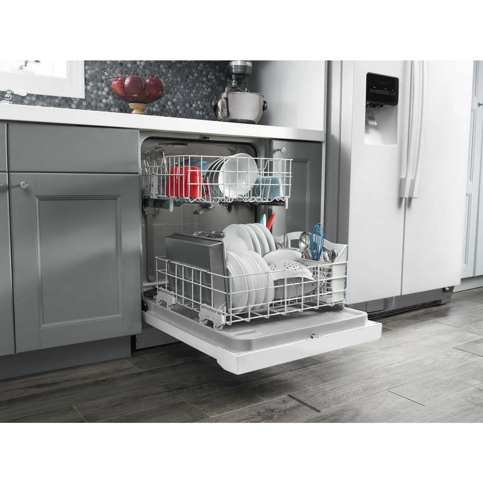 Amana Dishwasher with Triple Filter Wash System (ADB1400AGW) - Image 44