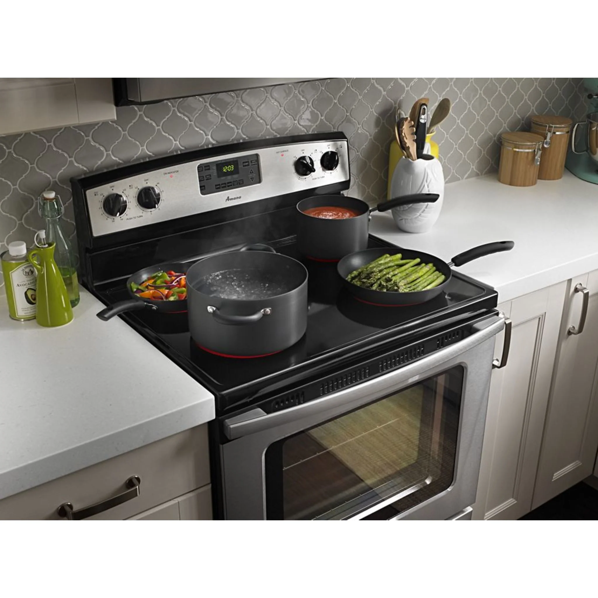 Amana 30-inch Electric Range with Self-Clean Option -White (YAER6603SFW) - Image 4