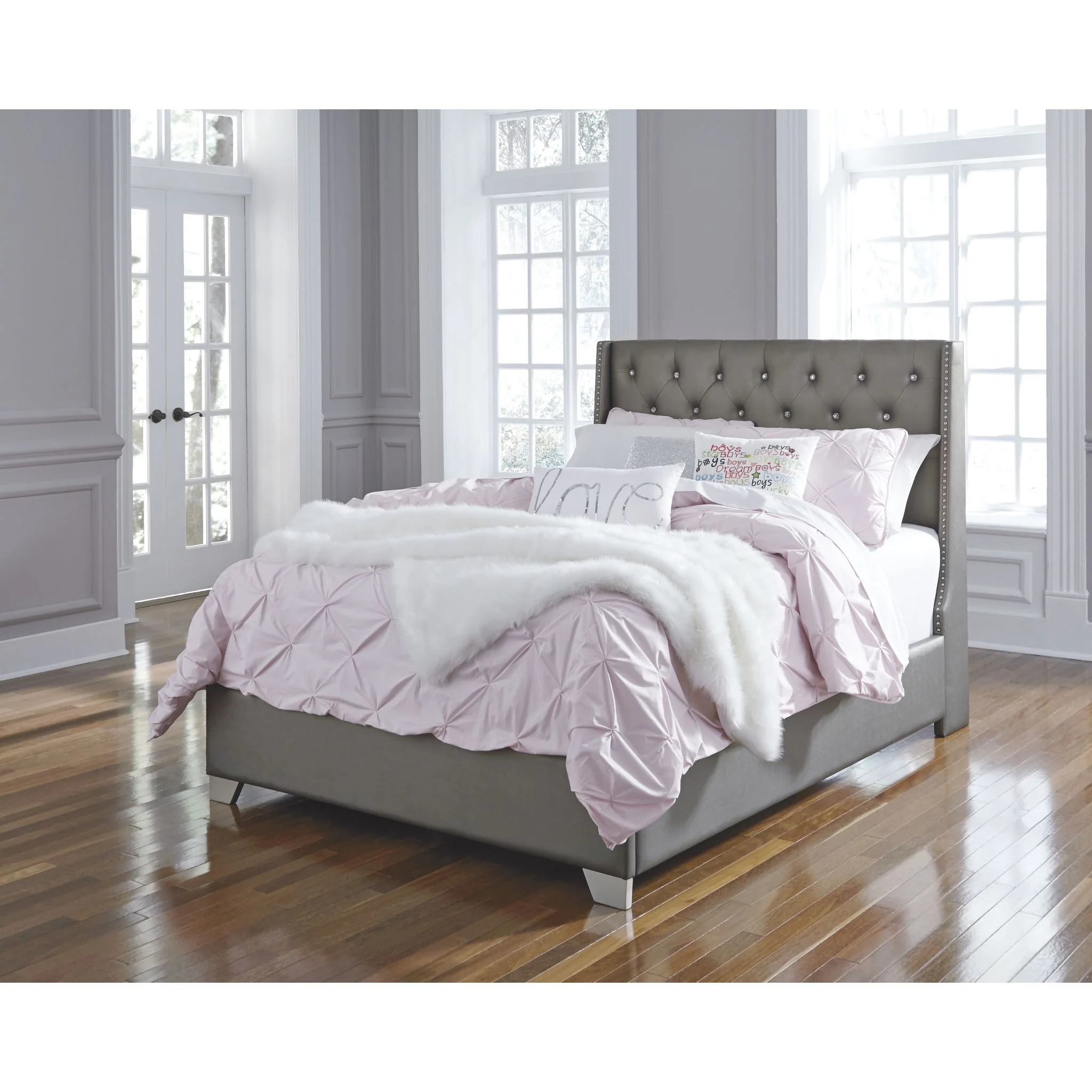 Ashley Coralayne 3 Piece Bed - Image 7