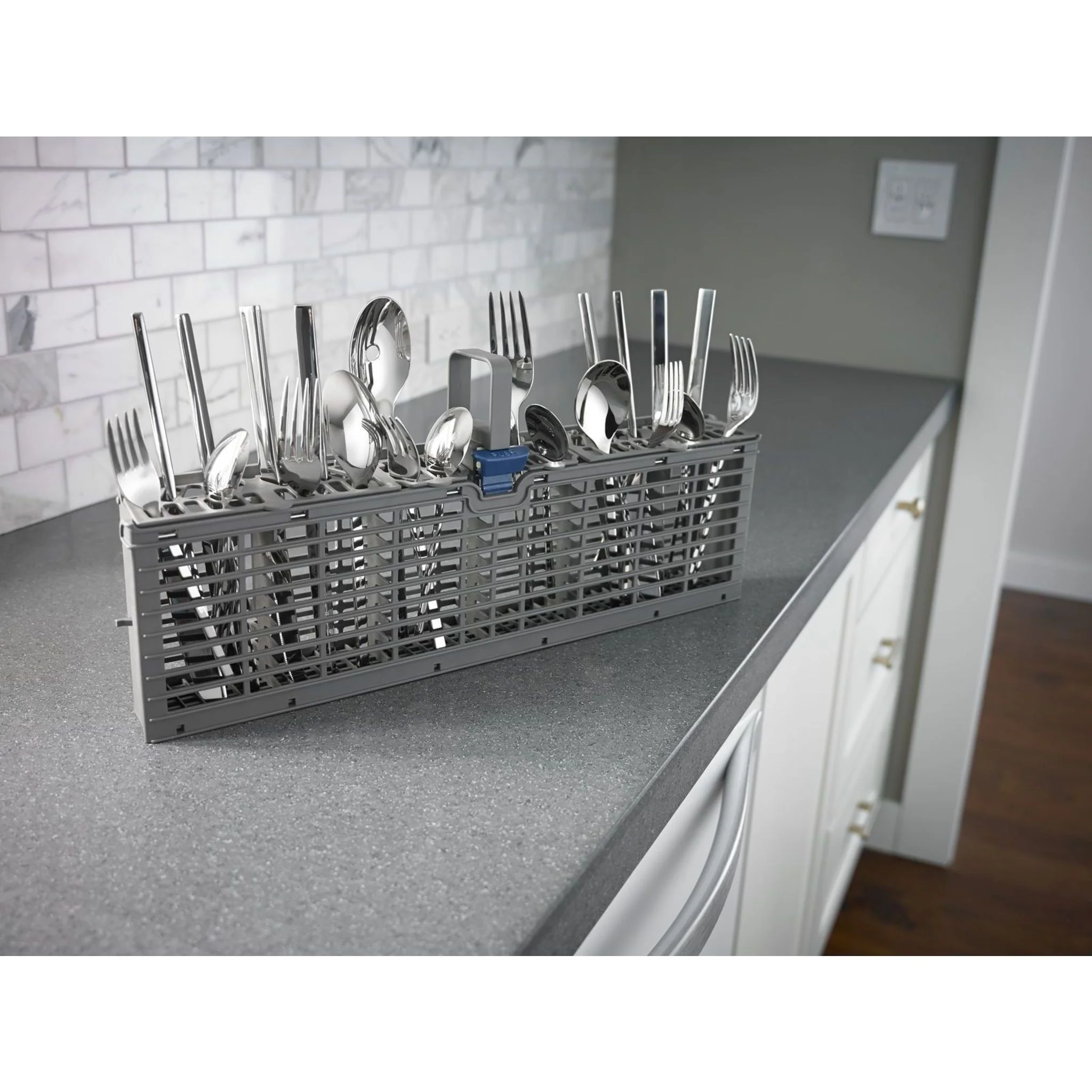 Whirlpool Dishwasher with Sensor Cycle (WDF540PADW) - Image 16